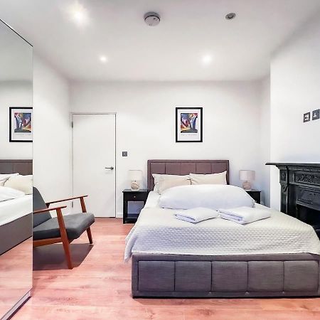 Prime Location Camden Luxury Apt Sleeps 6 Londýn Exteriér fotografie